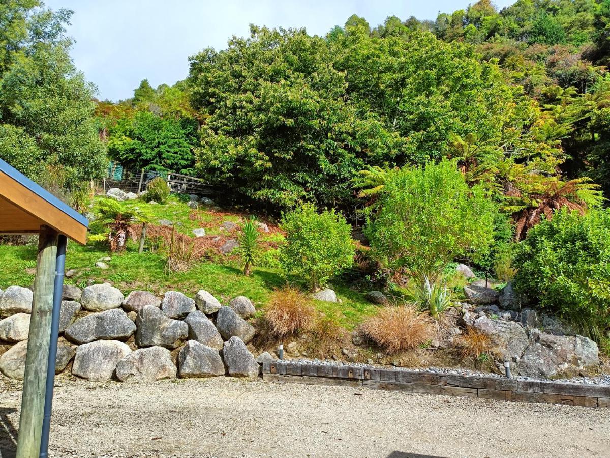 Riverstone Retreat Karamea Extérieur photo
