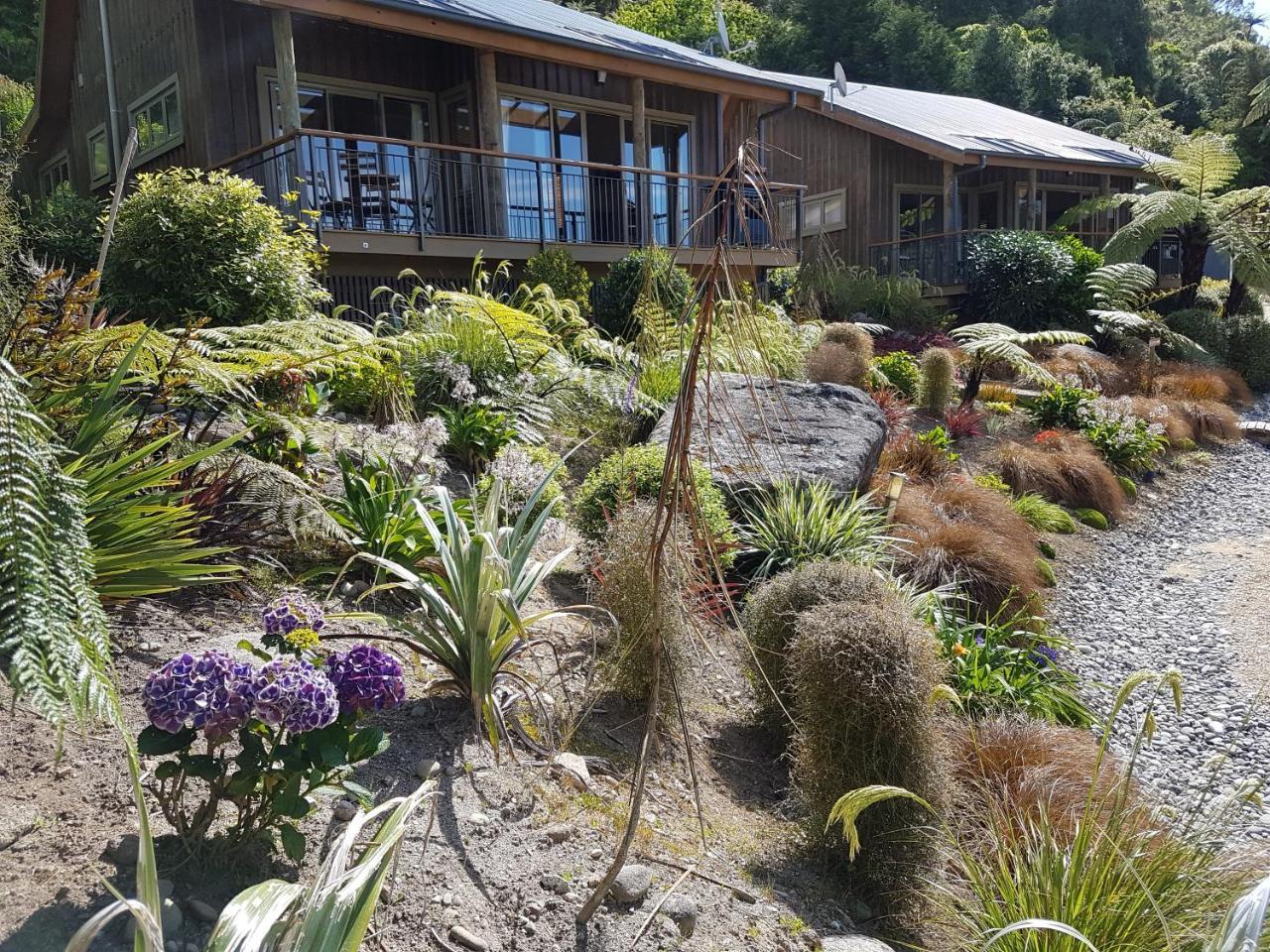 Riverstone Retreat Karamea Extérieur photo